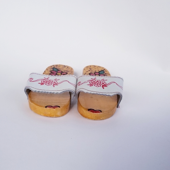 Vintage Handmade Wooden Sandals - Picture 4 of 7